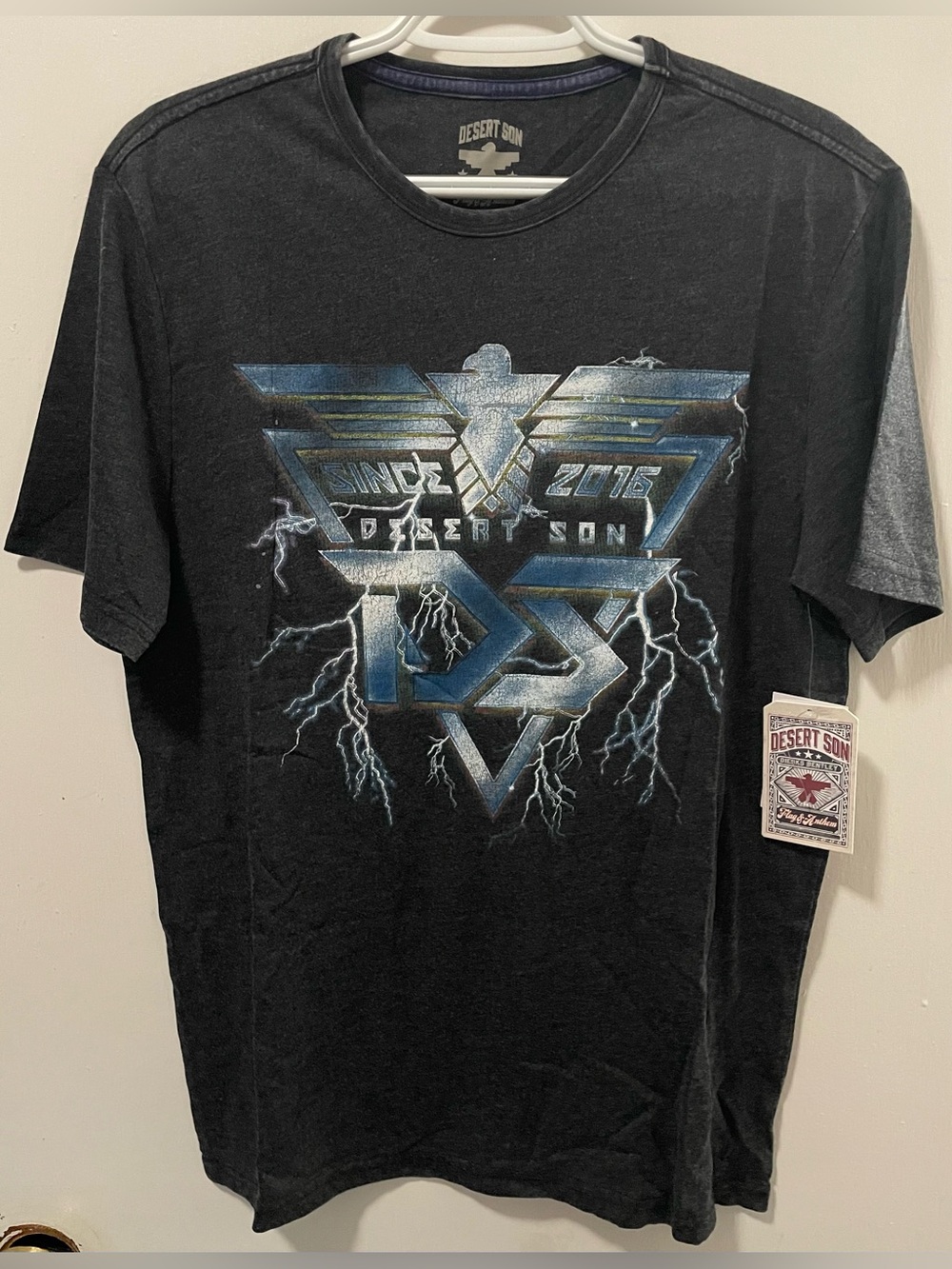 Flag & Anthem Desert Son Men’s Charcoal Graphic T-Shirt Short Sleeves Size Small
